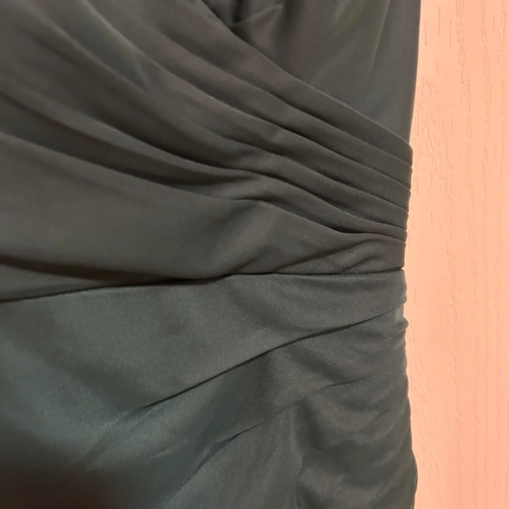 LIKE NEW! Women's Azazie Emerald Green Full Length Dress - 0 - Picture 9 of 10